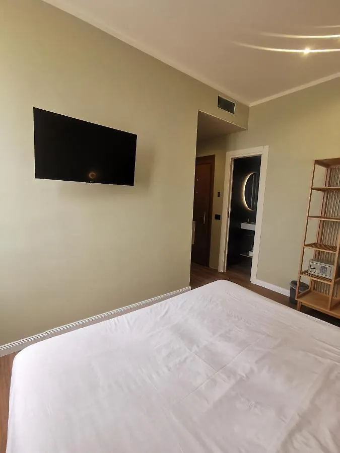 אלבניה Albium Hotel