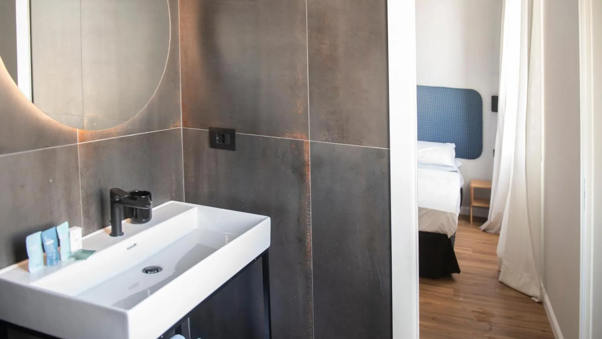 Albium Hotel Albenga 2*,  Italien