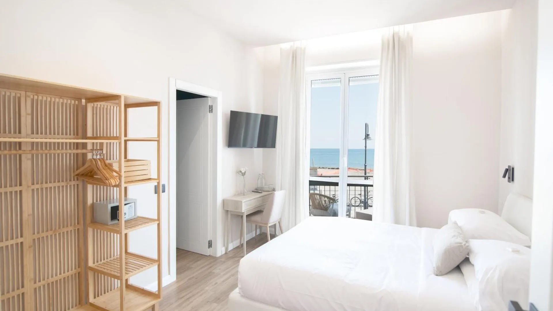 Albium Hotel 알벤가